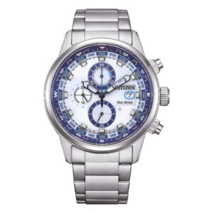 Questa è l'immagine frontale dell'orologio citizen nautic chrono con quadrnte di colore bianco e blu e con un movimento eco drive