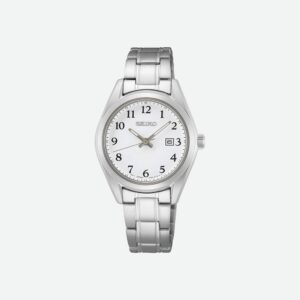 Questa è l'immagine frontale dell'orologio SEIKO Classic Donna 29.00 mm con quadrante bianco e movimento al quarzo