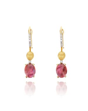 Questa è l'immagine frontale degli orecchini con boules in oro giallo 18 kt, diamanti e tormaline rosa della linea dancing tourmalines di nanis