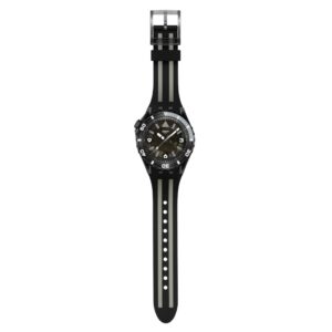 Questa è l'immagine frontale dell'orologio swatch scubaqua black sea nettle