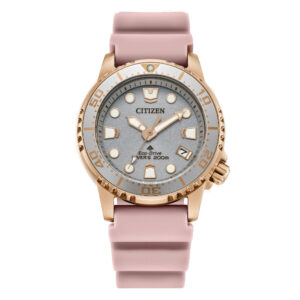 Questa è l'immagine frontale dell'orologio citizen promaster diver's 200 mt con quadrante antracite, cassa rosata di mm 37 e cinturino in silicone di colore rosa