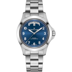 Questa è l'immagine frontale dell'orologio hamilton khaki Field King Day-date 40 mm con quadrante blu e movimento automatico