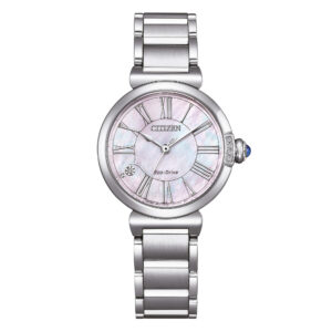 QUESTA è L'IMMAGINE FRONTALE DELL'OROLOGIO CITIZEN LADY MAYBELL CON QUADRANTE MADREPERLA E UN DIAMANTINO ALLE ORE 8