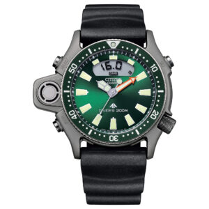 Questa è l'immagine frontale dell'orologio citizen Aqualand I con quadrante verde in edizione limitata