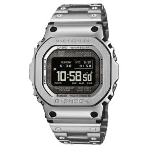 questa è l'immagine frontale dell'orologio casio g-shock metal serie 5000 a ricarica solare