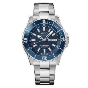 Questa è l'immagine frontale dell'orologio mido ocean star 200 con quadrante di colore blu e cassa di mm 41