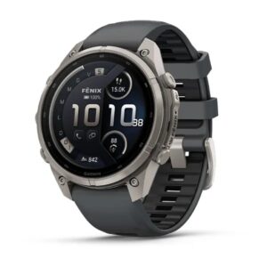 Questa è l'immagine frontale dell'orologio garmin fenix 9 pro Titanio con cinturino in silicone Graphite e cassa di mm 47