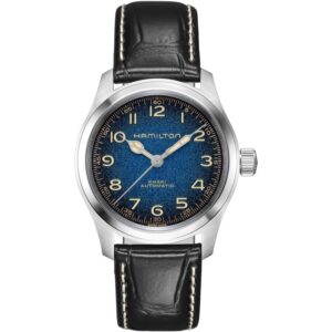 Questa è l'immagine freontale dell'orologio hamilton khaki field murph con quadrante blu con cinturino in pelle