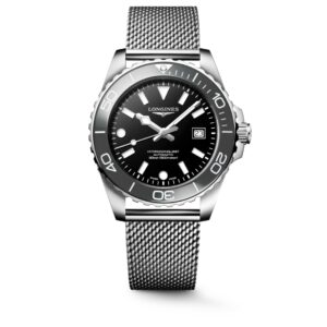 Questa è l'immagine frontale dell'orologio longines hydroconquest automatico con quadrante nero laccato lucido e cassa di mm 42