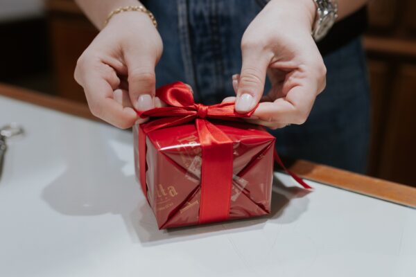 Confezione regalo pronta da Paschetta