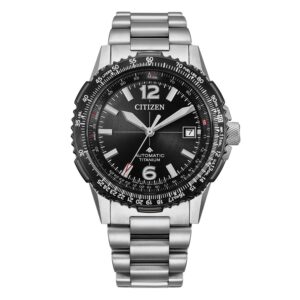 Questa è l'immagine frontale dell'orologio Citizen Promaster Automatic in super titanio con quadrante nero